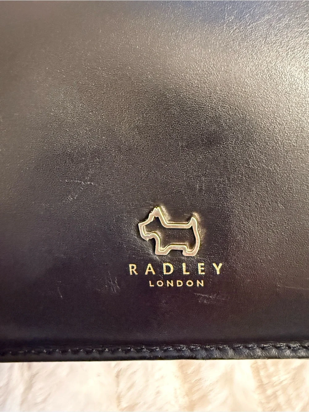 RADLEY LONDON Black Leather Crossbody with Gold Logo